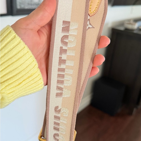 Louis Vuitton Bandouliere Strap for speedy 20. - Picture 10 of 11